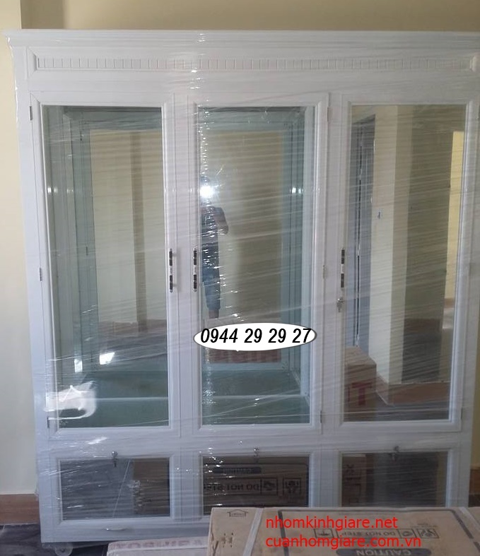 Tủ treo quần áo bằng nhôm kính