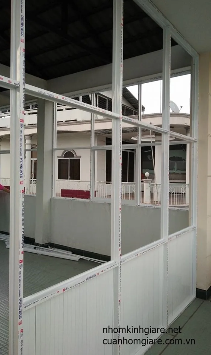 Cửa nhôm kính đẹp 