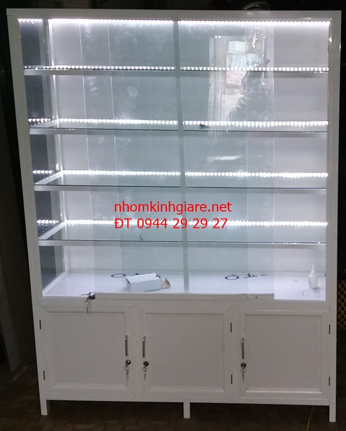 Tủ Trưng Bày Mỹ Phẩm Tphcm