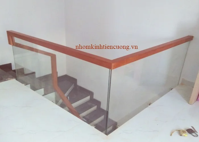 Báo Giá Lan Can Kính Cường Lực