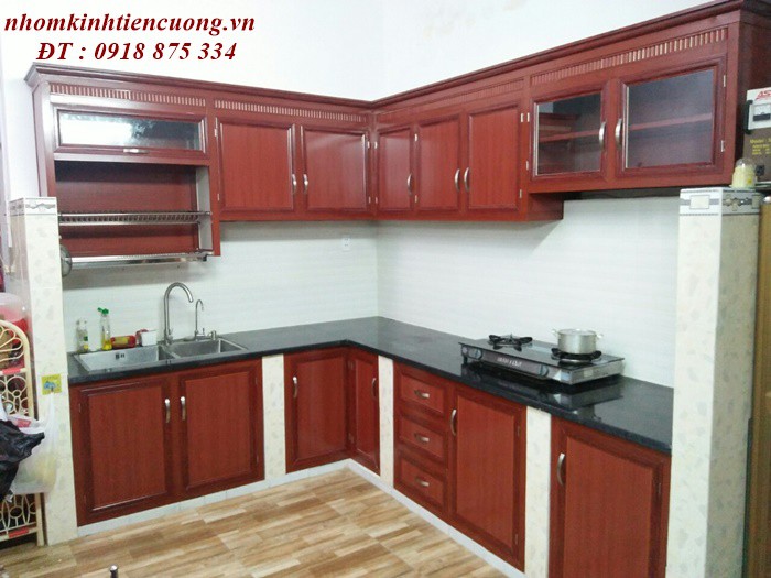 tủ bếp nhôm giả gỗ