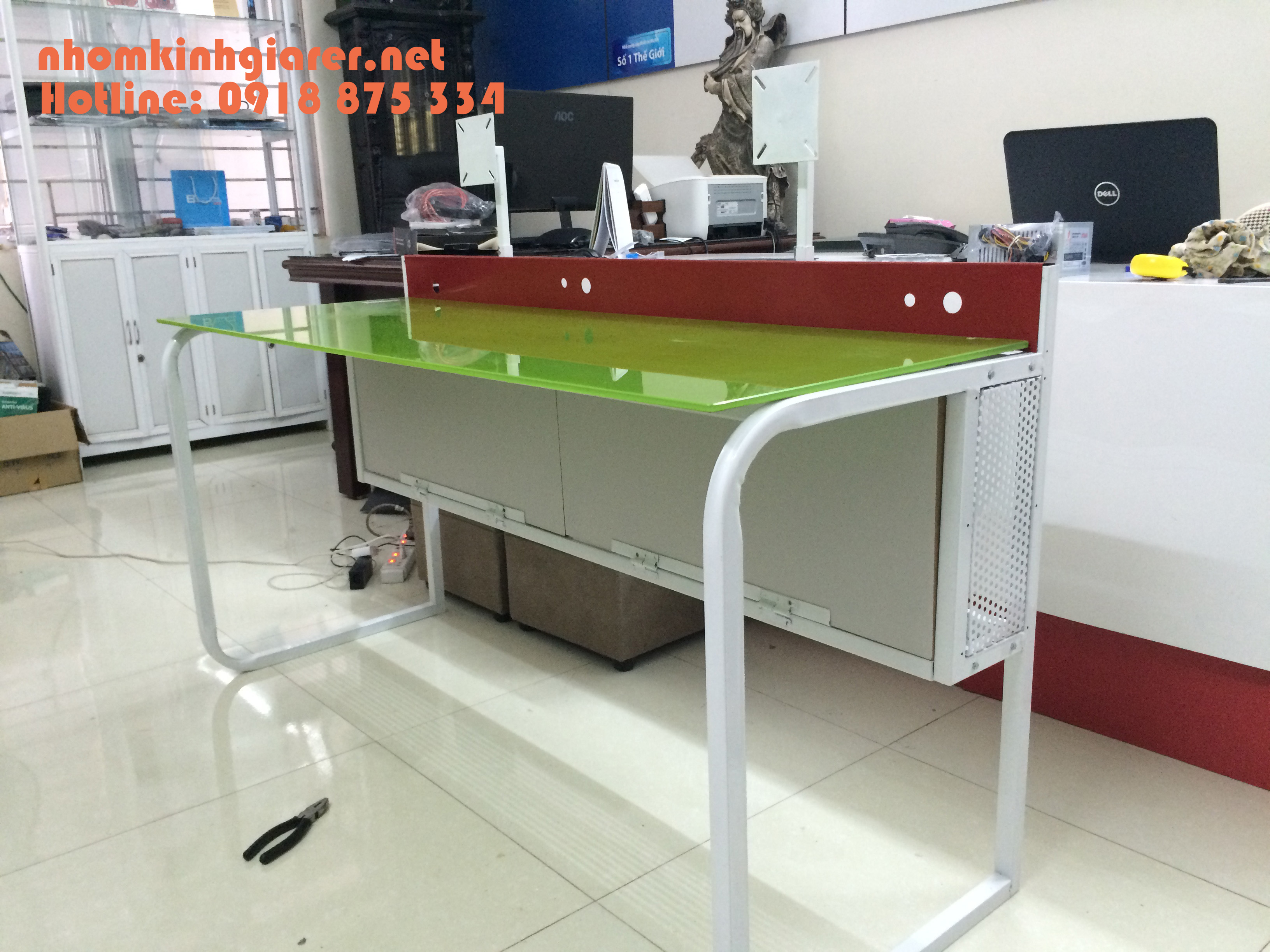 Cắt kính mặt bàn ăn tphcm 1
