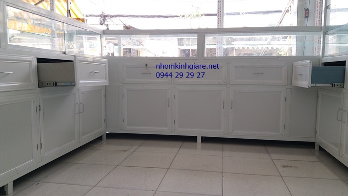 Tủ thuốc tây đạt chuẩn GPP 2 chuyen-dong-tu-thuoc-tay