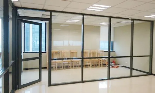 vách ngăn nhôm kính cho phòng ngủ