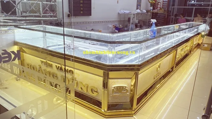 Đóng tủ vàng bạc 2