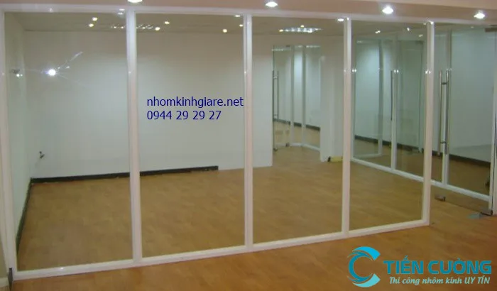 Vách Kính Khung Nhôm
